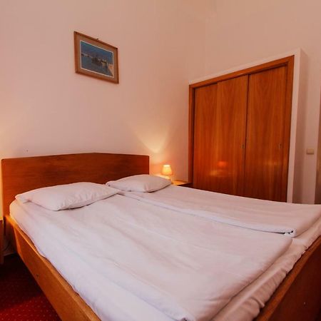 Hotel Teilor 카치울라타 외부 사진