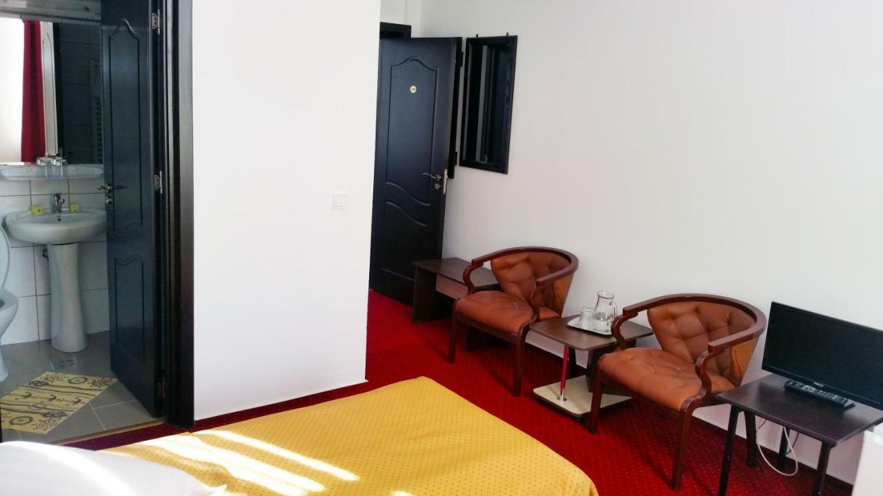 Hotel Teilor 카치울라타 외부 사진